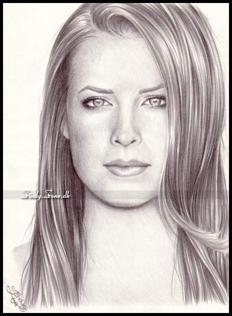 Holly Marie Combs